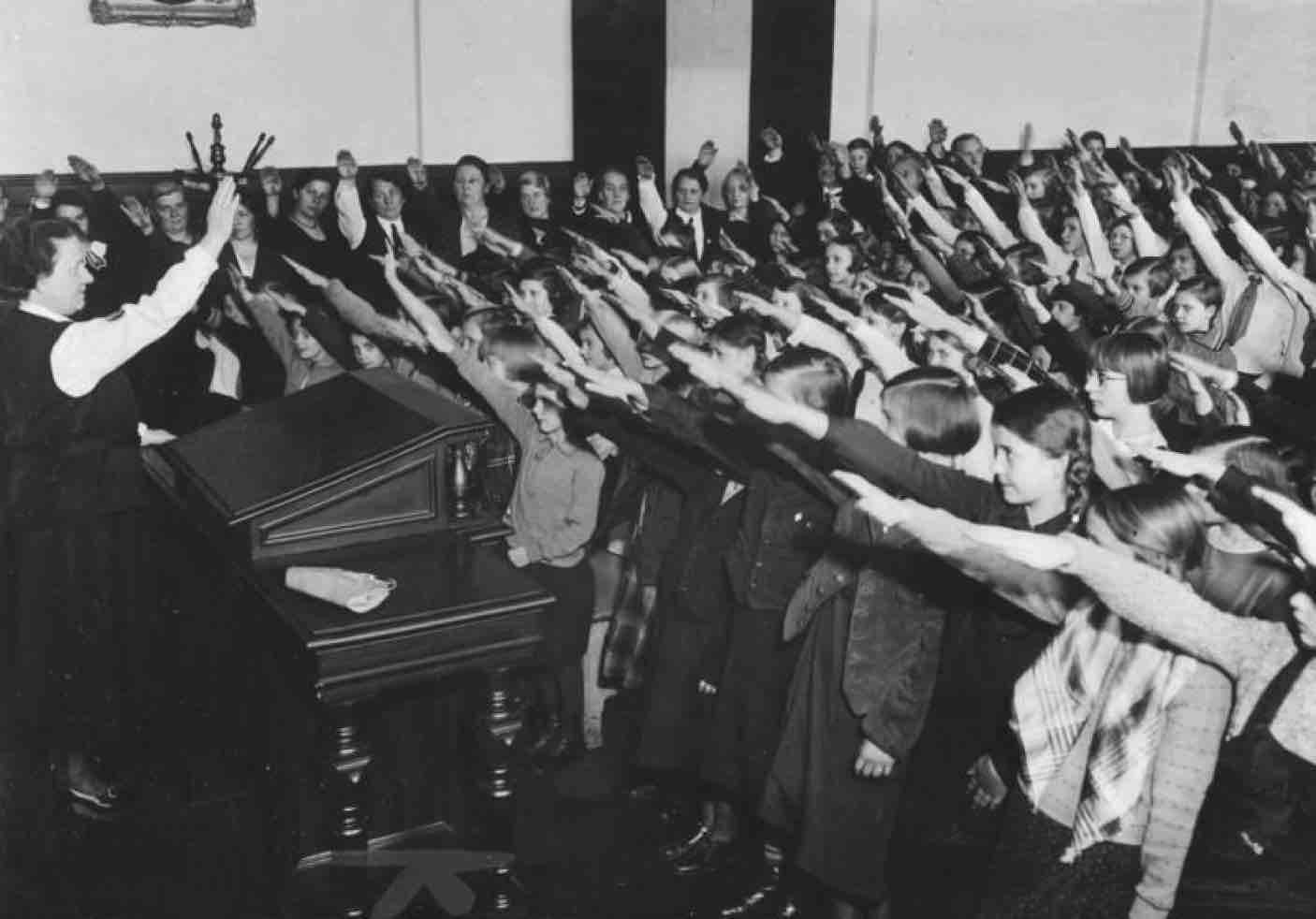 schoolchildren-do-the-nazi-salute-in-berlin-1934-german-federal-archives-wikimedia-commons